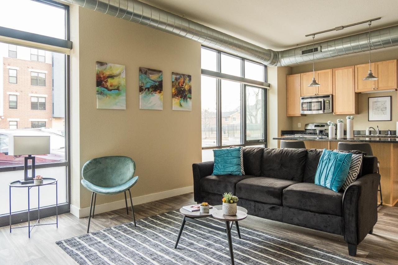 Frontdesk Grand Apts Downtown